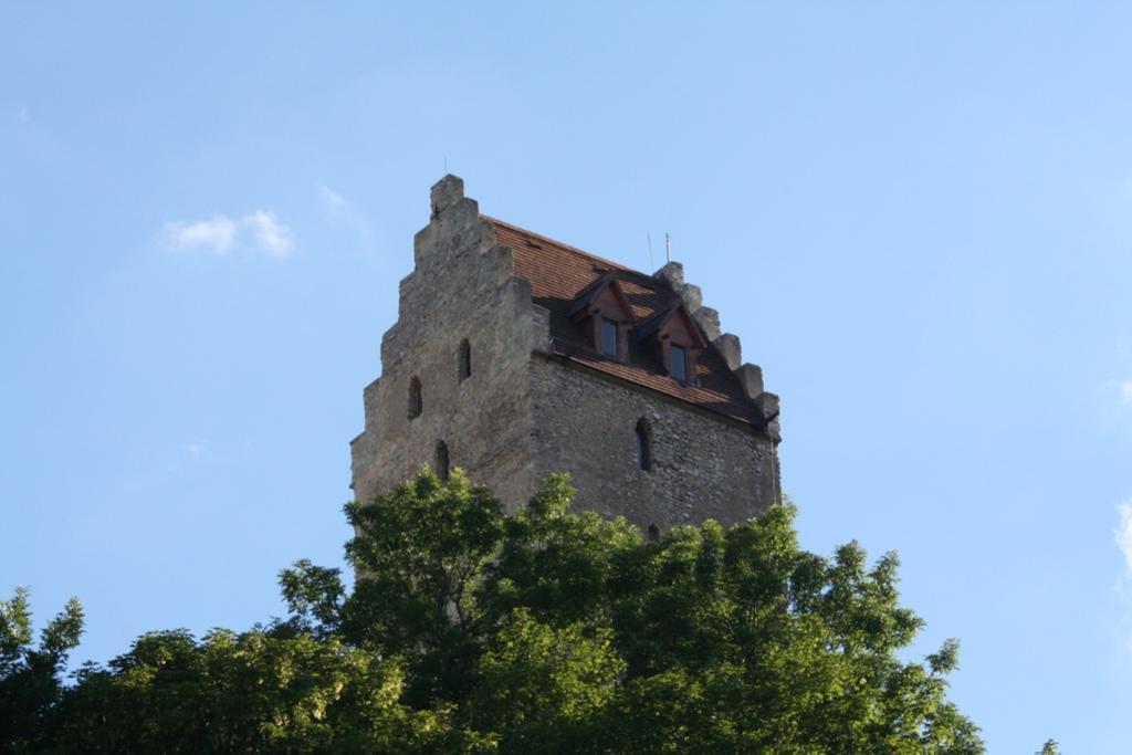 Pod Hradom Restaurant & Pension Topoľčany Exteriér fotografie
